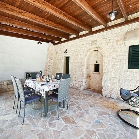 Trulli Belvedere Di Puglia *